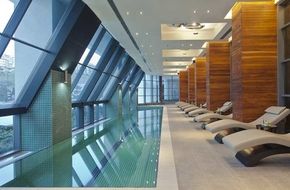 Radisson collection fitness. Отель Рэдиссон Челябинск бассейн. Radisson Blu Olympiyskiy Hotel бассейн. Рэдиссон Адлер бассейн. Рэдиссон Блю Челябинске.