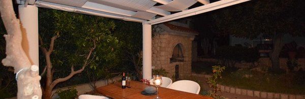 Comfortable Apartment With Balcony and Outdoor Kitchen Yerinde Yemek