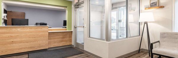 Extended Stay America Suites - Providence Lobi
