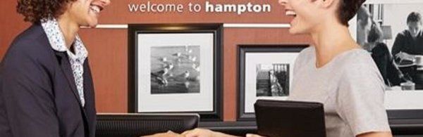Hampton Inn & Suites Burlington Lobi