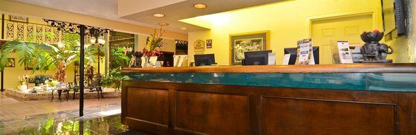 SureStay Plus Hotel by Best Western Baton Rouge Lobi