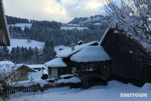 200 Year Old Swiss House Öne Çıkan Resim