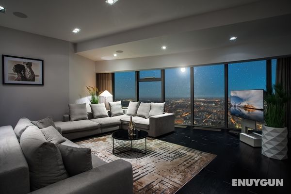 30th+ Floor Apartments in Sky Tower Öne Çıkan Resim