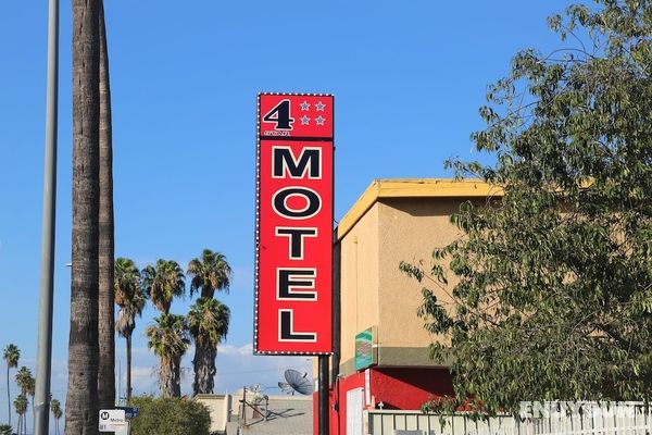 4 Star Motel Öne Çıkan Resim