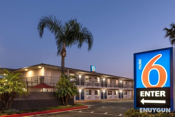Motel 6 Fontana, CA Öne Çıkan Resim