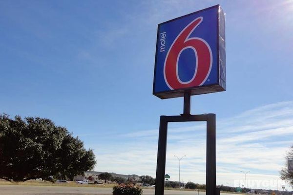 Motel 6 Round Rock Genel