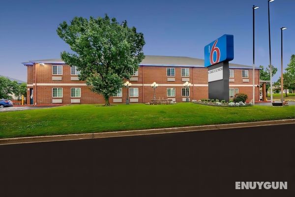 Motel 6 Tulsa, OK - CENTRAL Öne Çıkan Resim