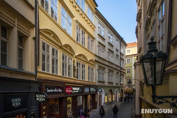 7 Tales Apartments by Prague Residences Dış Mekan