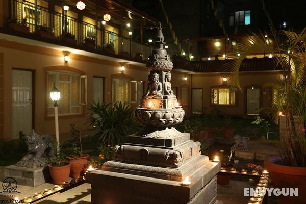 Aarya Chaitya Inn Öne Çıkan Resim