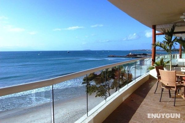 Absolute Beachfront Luxury Condo With Great Views Öne Çıkan Resim