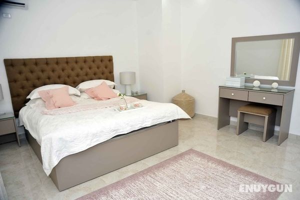 Amazing one Bedroom Apartment in Amman, Elwebdah 4 Öne Çıkan Resim