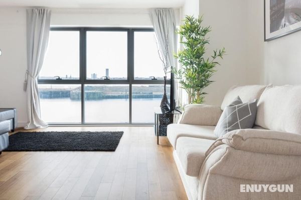 Amazing Apartment With Waterfront Views Öne Çıkan Resim