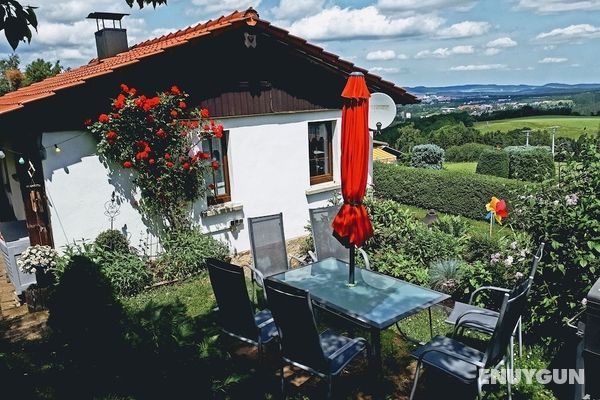 Attractive Holiday Home in Langewiesen With Garden Öne Çıkan Resim