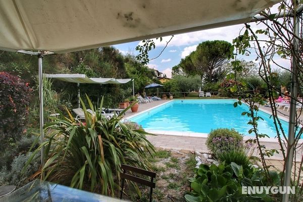 Attractive Apartment in Bettona With Swimming Pool Öne Çıkan Resim