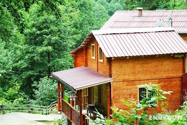 Ayder Bulut Dag Evi Öne Çıkan Resim