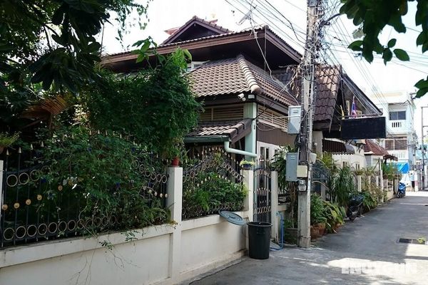 Baan Somboon Guesthouse Öne Çıkan Resim