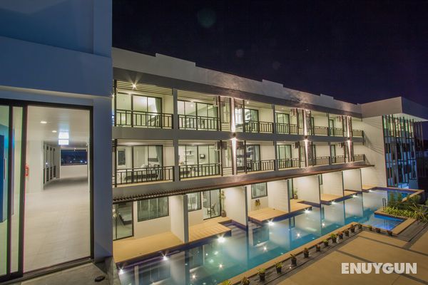 Baba House Phuket Hotel and Apartments Genel