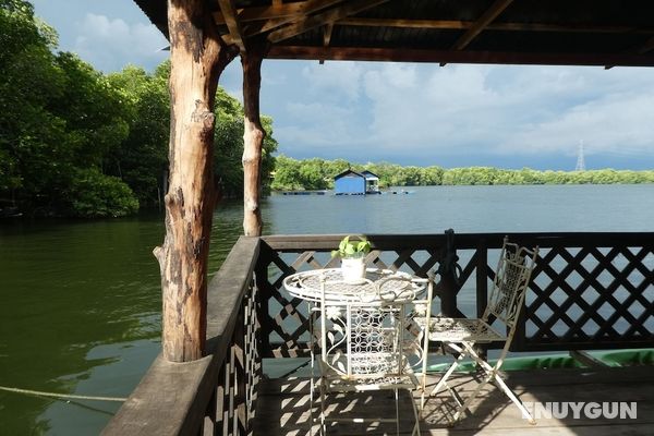 Bakau Hijau Riverlodge - Hostel Genel