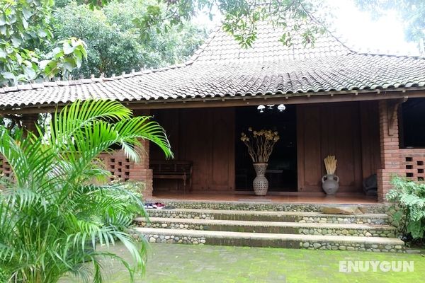 Villa Bandungan by Simply Homy Öne Çıkan Resim