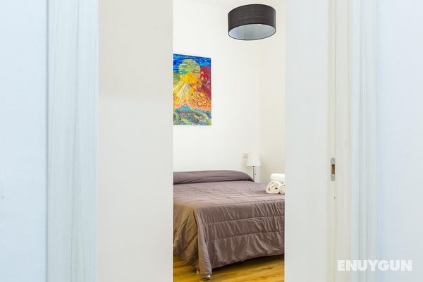 Barrio 133 - Double Bedroom in Center by Napoliapartments Oda