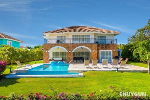 Beautiful 5-BDR 2 levels villa for rent Öne Çıkan Resim