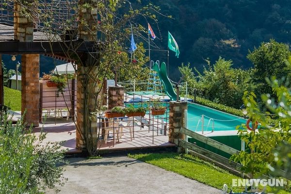 Beautiful Chalet With Swimming Pool in Lombardy Öne Çıkan Resim