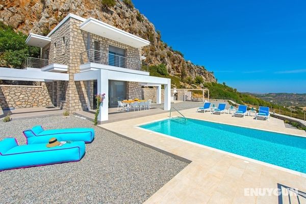 Beautiful new Luxury Villa With Infinity Pool, Outside Kitchen and sea View Öne Çıkan Resim