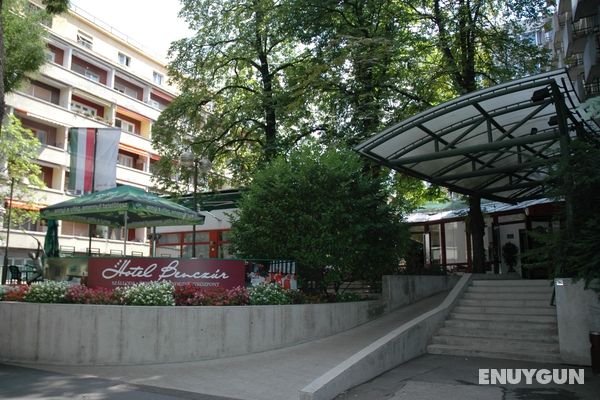 Hotel Benczúr Genel