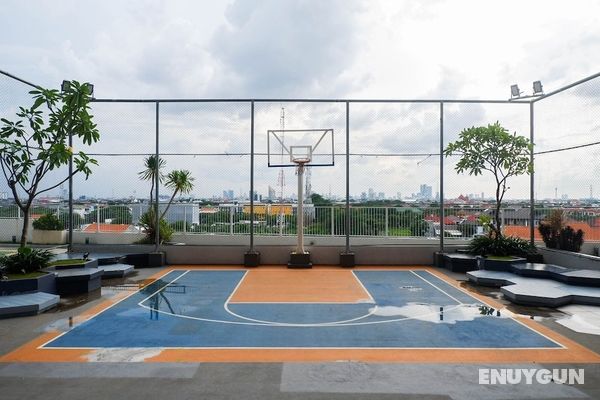 Best Price 2Br With Pool View Apartment At Taman Melati Surabaya Genel