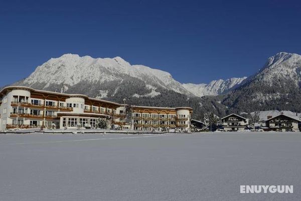 Best Western Plus Hotel Alpenhof Genel
