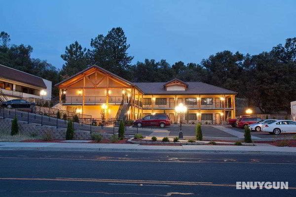 Best Western Plus Yosemite Gateway Inn Genel
