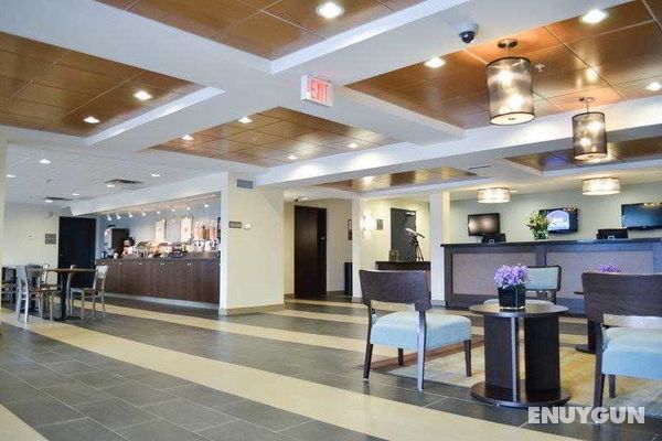 Best Western Thompson Hotel & Suites Genel