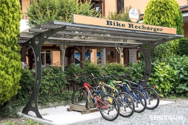 Bike Hotel Touring Gardone Riviera & Wellness Genel