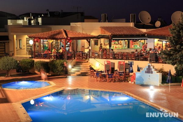 Blue Aegean Suites & Apts Bar
