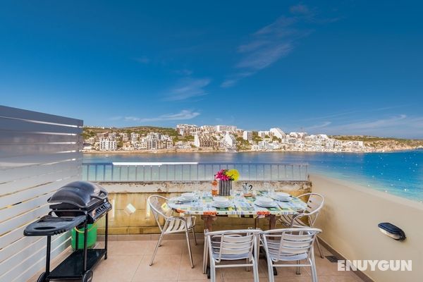 Blue Harbour Penthouse by Getaways Malta Öne Çıkan Resim