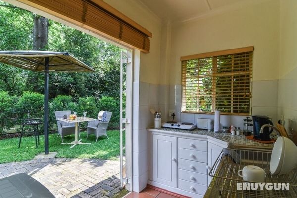 Bushwillow Spacious Cottage for 2 People With Private Garden Access Öne Çıkan Resim