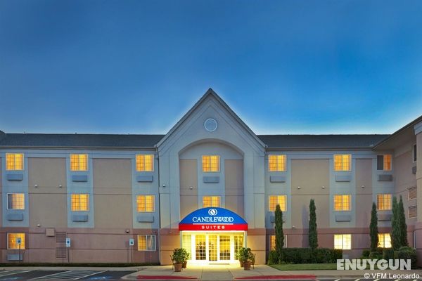 Candlewood Suites Dallas-By the Galleria Genel