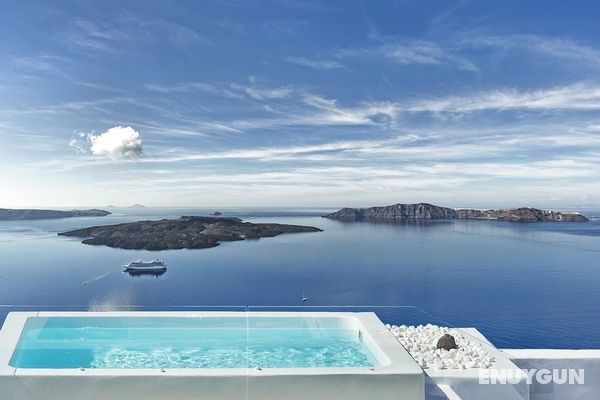 Captivating 2-bed Villa in Imerovigli, Santorini Öne Çıkan Resim