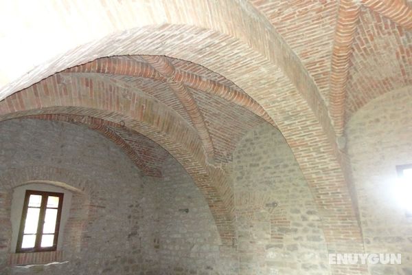 Castello Monticelli Genel