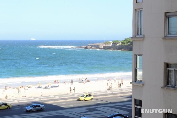 Cavirio F16 Copacabana Windows to the sea Oda