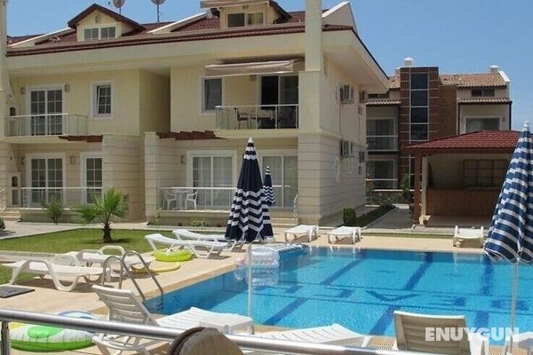 Villa CEB1 by JoyLettings Öne Çıkan Resim