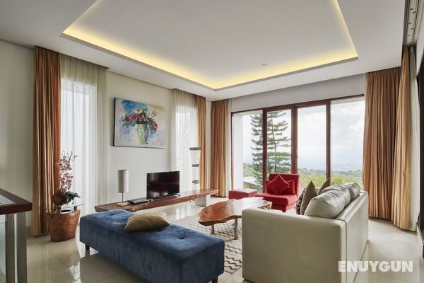 Cemara Villa 4 Bedrooms with a Private Pool Öne Çıkan Resim