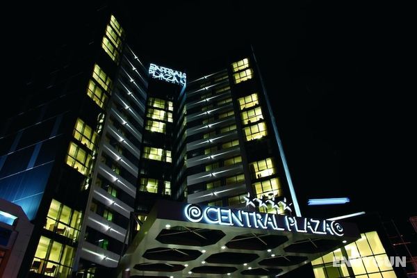Central Plaza Genel