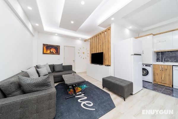 Centrally Located Cozy Studio Flat in Muratpasa Öne Çıkan Resim