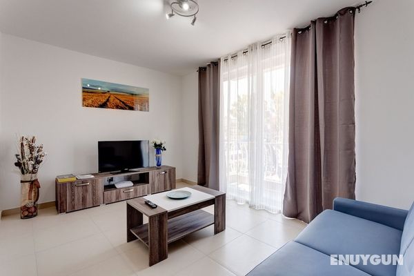 Centric and Modern Apartment Close to Amenities Öne Çıkan Resim