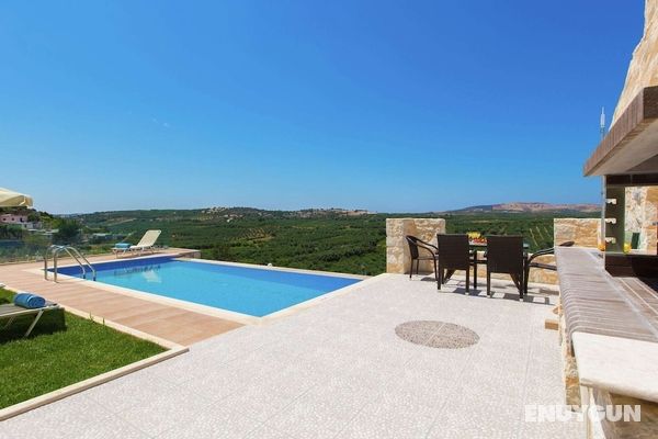 Charming Villa in Achlades Crete With Private Pool Öne Çıkan Resim