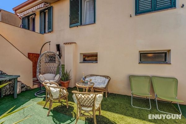 Charming Apartment in Carbonia With Garden Öne Çıkan Resim