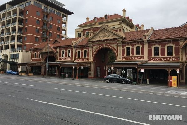 City Escape 2BD in Adelaides East End 2 Öne Çıkan Resim