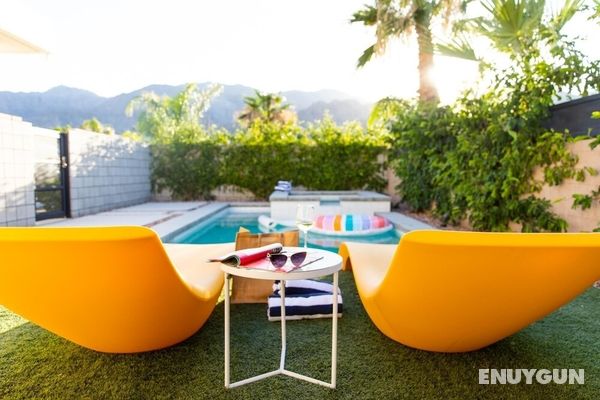 Classic Modern La Quinta Home Mins to Coachella w Pool By Avantstay Oda