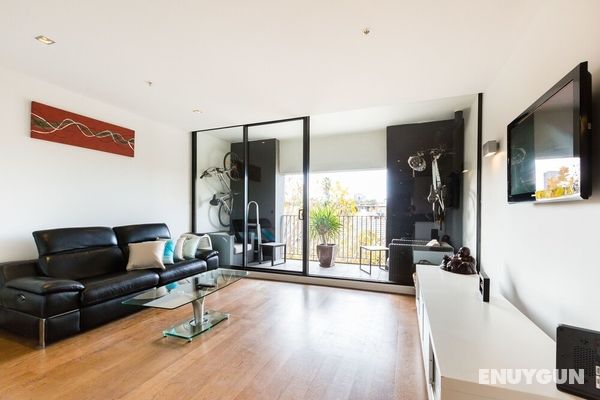 CLEO, 1BDR St.Kilda Apartment Öne Çıkan Resim